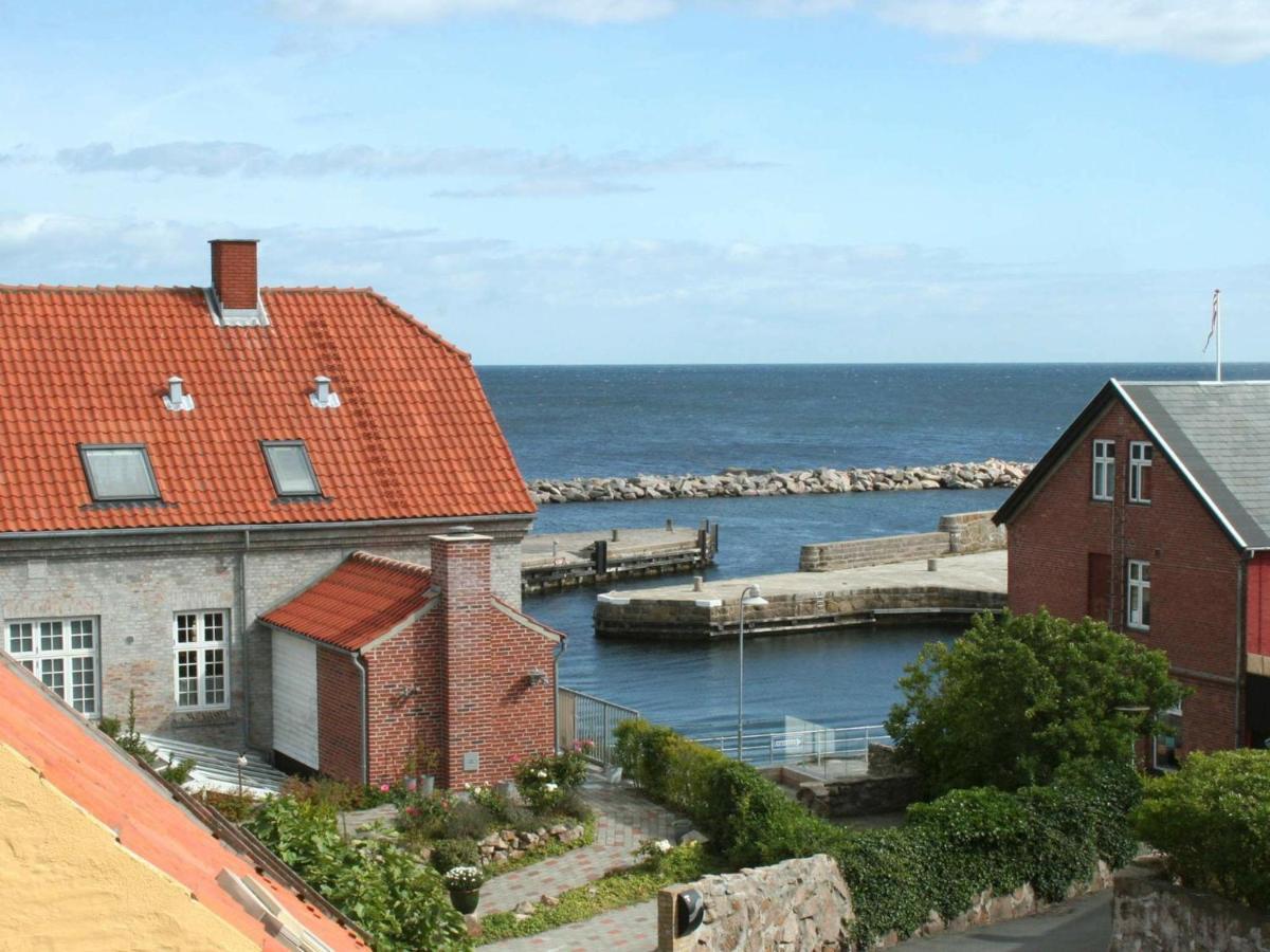 4 Person Holiday Home In Allinge Bagian luar foto
